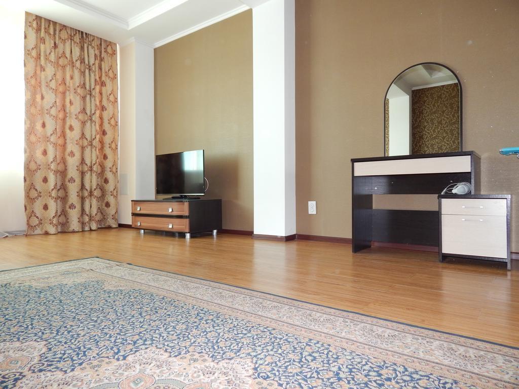 Sky House Astana Quarto foto